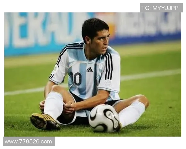 足球明星吉布鲁的精彩瞬间与魅力形象全解析